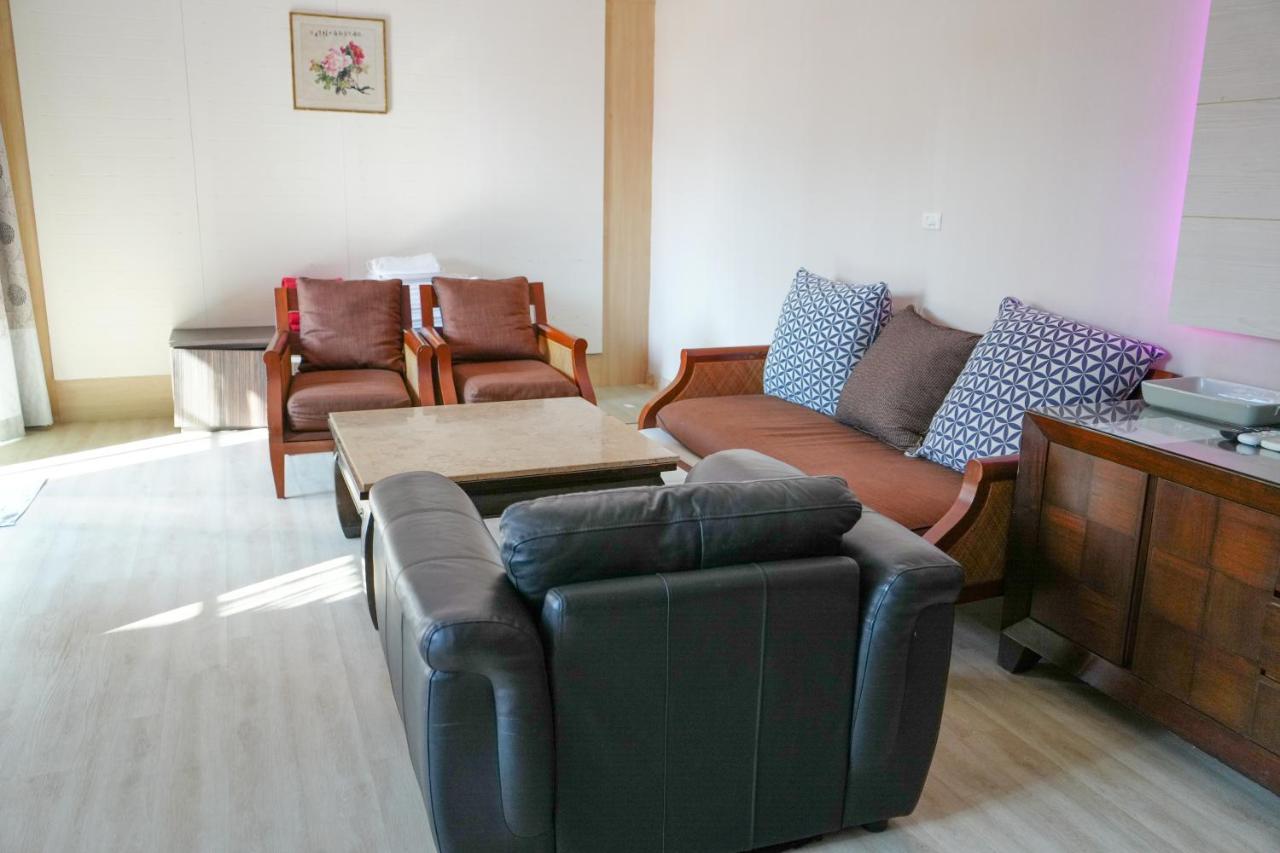 Taurus Villa10 Bedrooms With Private Pool. Pattaya