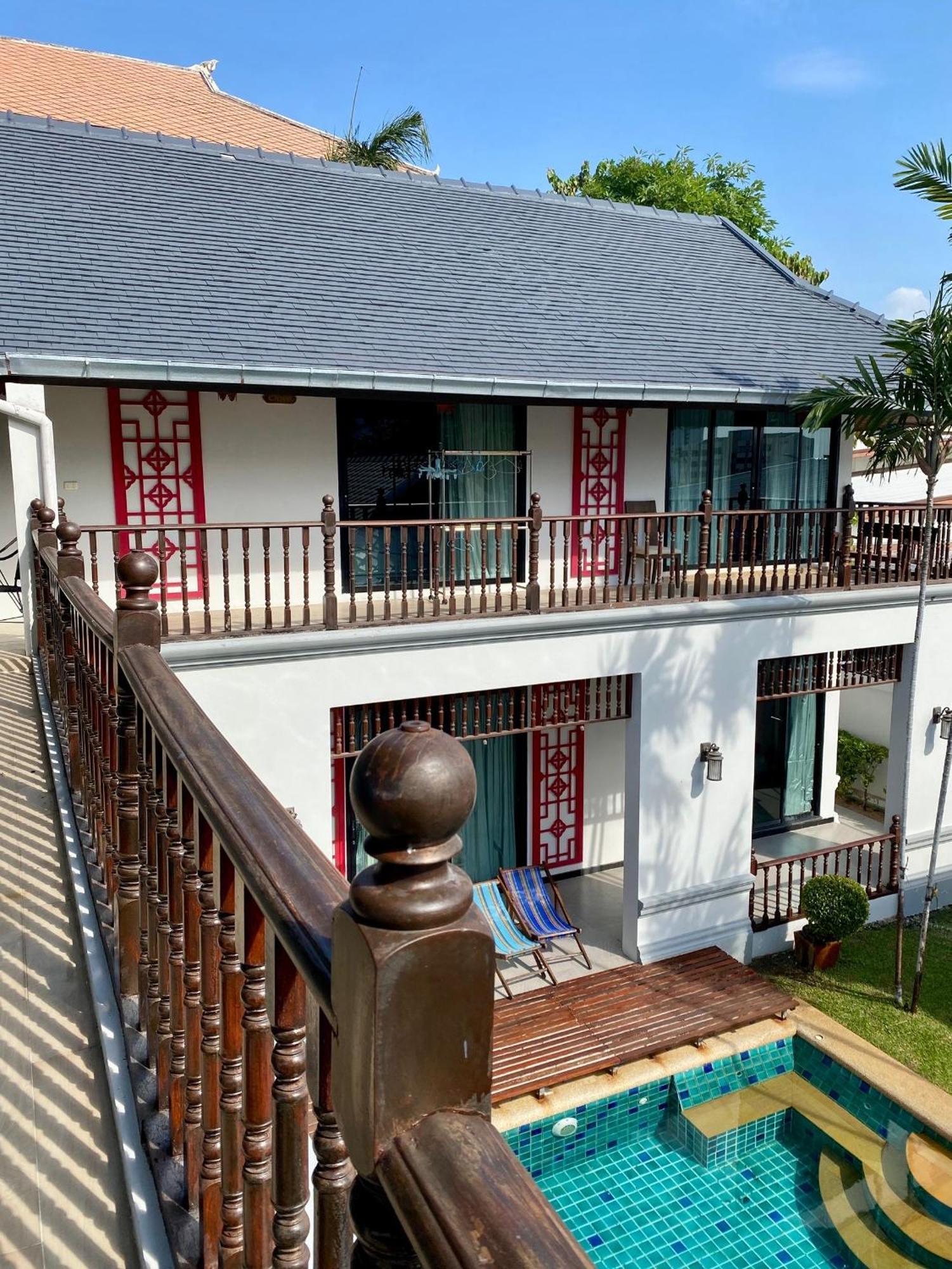 Taurus Villa10 Bedrooms With Private Pool. Pattaya